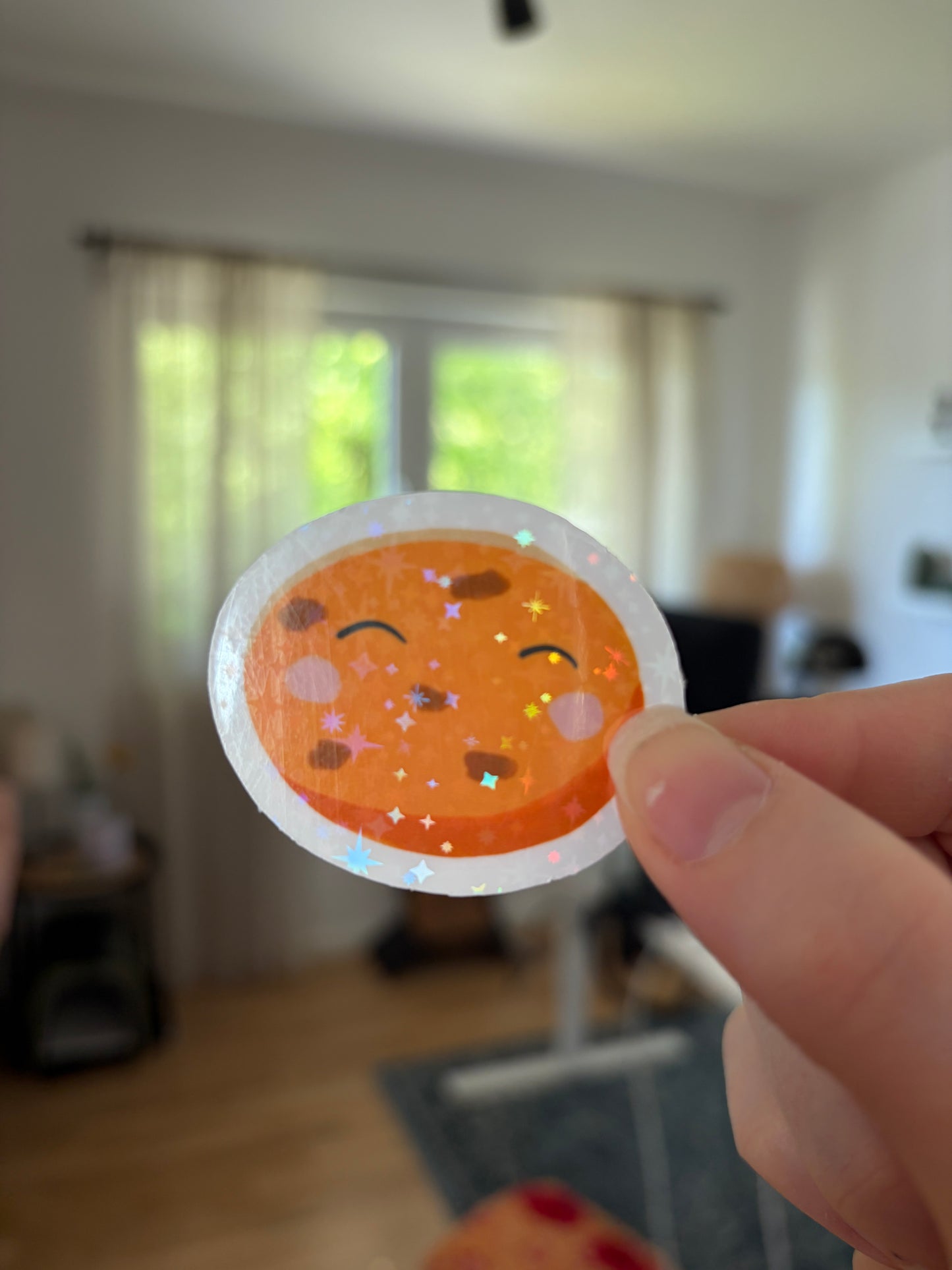 Holografischer Sticker Space Cookie – Funkelnder Keks mit Sternen – Wasserfest – Süßer Aufkleber für Laptop & Journal – Kawaii Holo