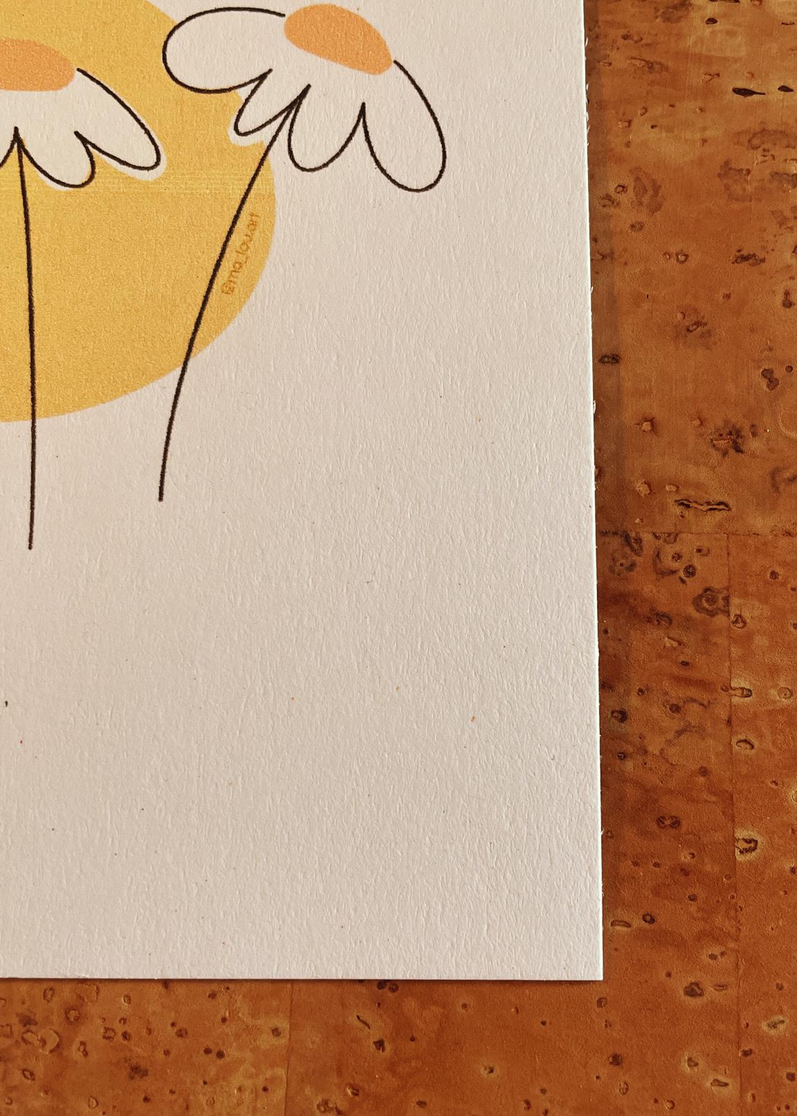 Postkarte Flowers & Bee auf nachhaltigem Papier – Süße Grußkarte für jeden Anlass – Botanische Illustration – Geschenk für Naturfreunde – A6