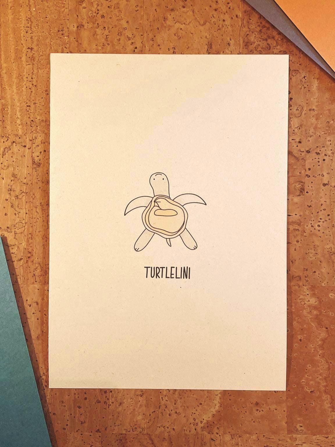 Turtlelini Artprint A4/A5 - Süße Schildkröte Humor Poster nachhaltig - Minimalistisches Tier Wandbild - Pasta Liebhaber Geschenk - Wall Art