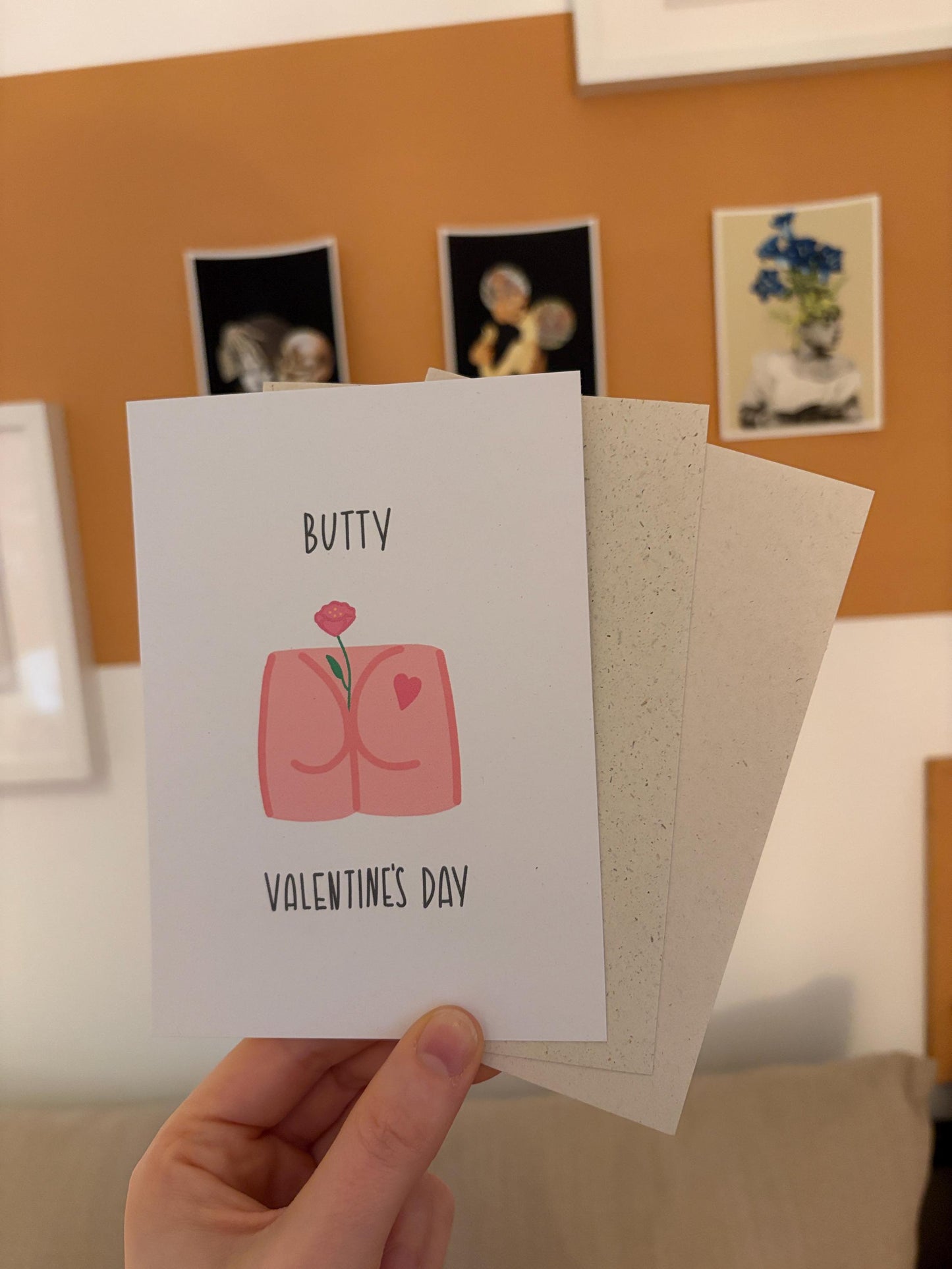 Postkarte „Butty Valentine“ – Ein humorvoller Liebesgruß auf nachhaltigem Papier